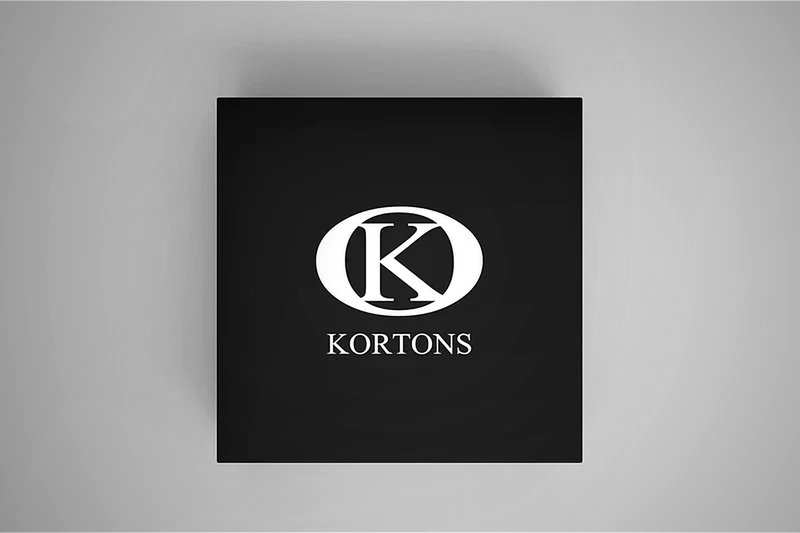 Kortons luxury shoelace aglets and eyelets premium packaging box tightly framed with high-end reflective gradient presentation